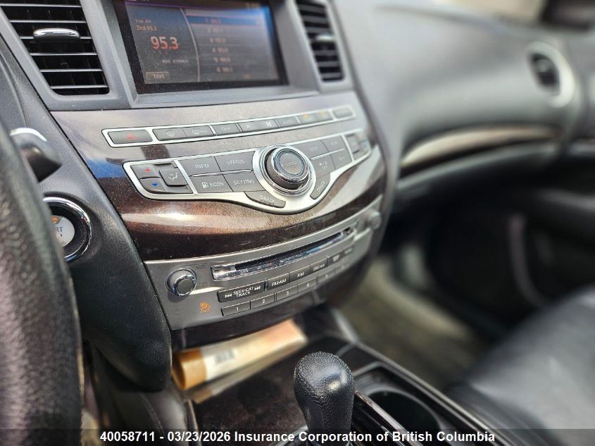 Infiniti JX35 AWD SUV photo 12