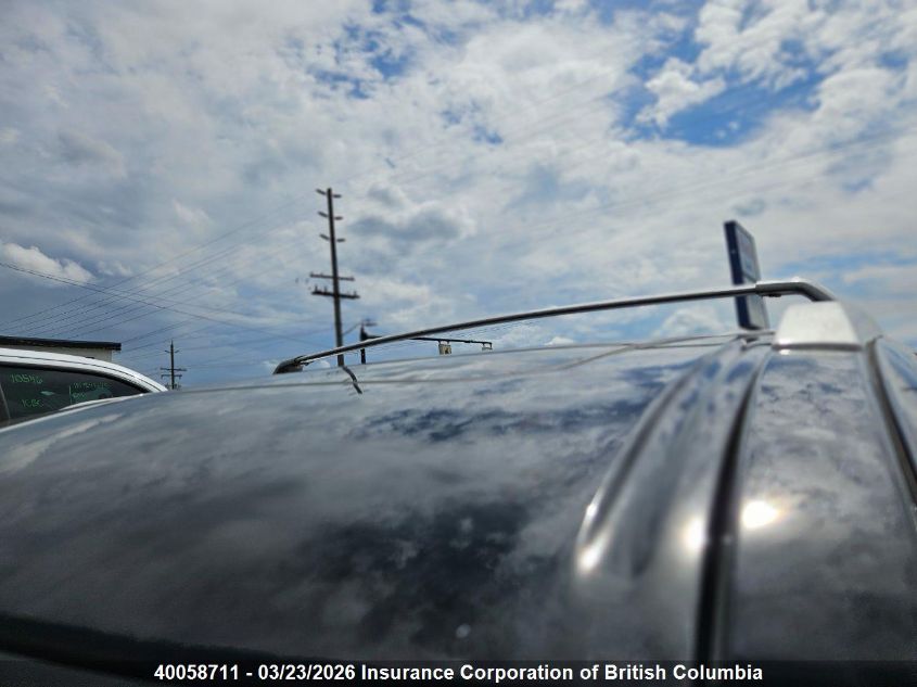 Infiniti JX35 AWD SUV photo 14